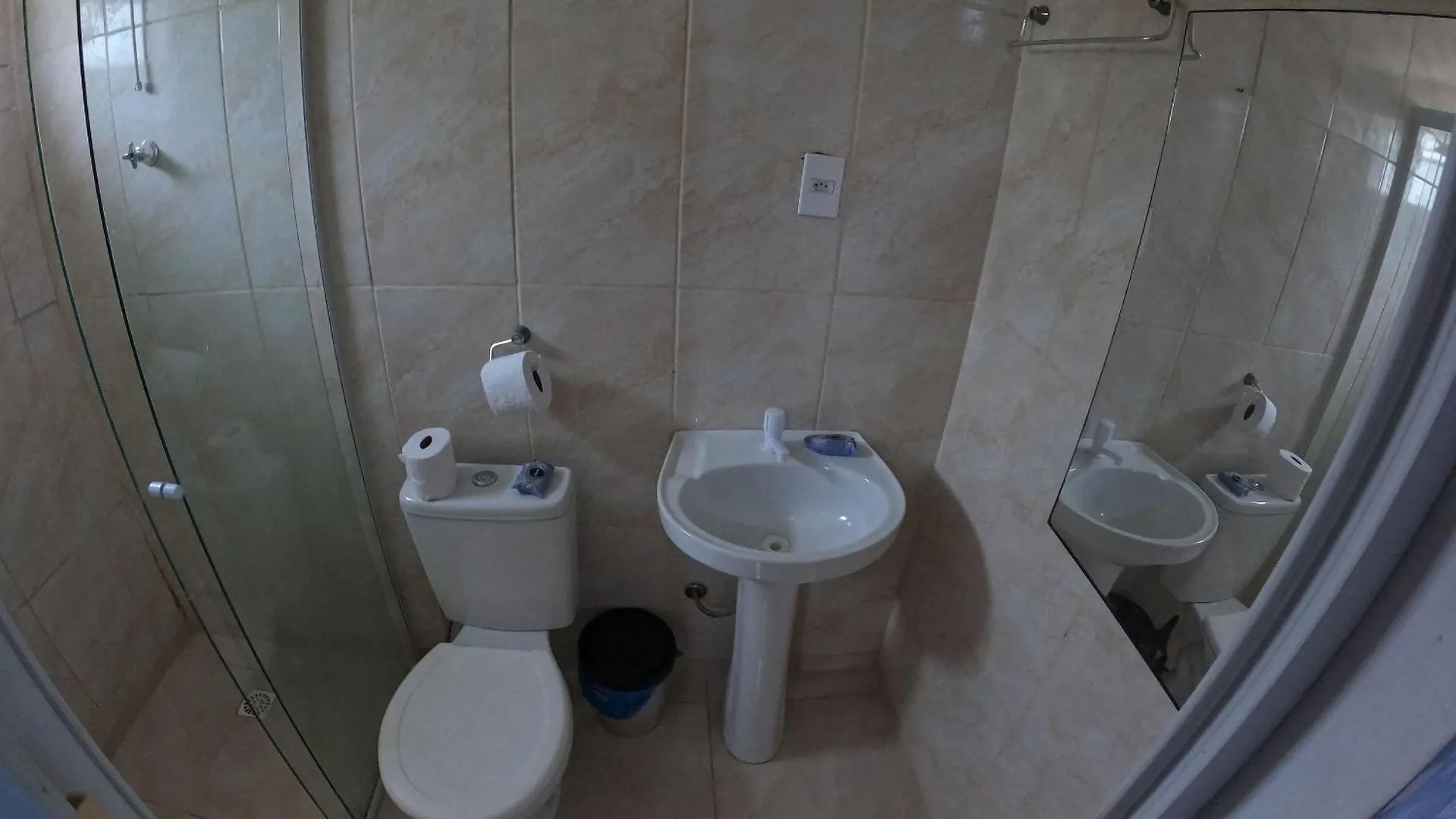 Estudio Com Saida Para Trilha! Florianopolis Brazil
